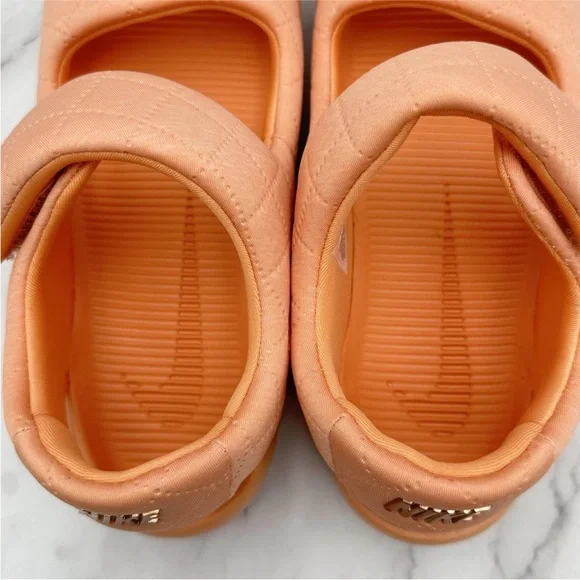Nike Calm SE Sandals Womens 8 Apricot Agate Quilted Strap HJ9000-800 NWOB - Picture 8 of 14